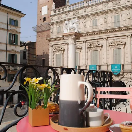 Dreaming Mazzanti 11 Apartment